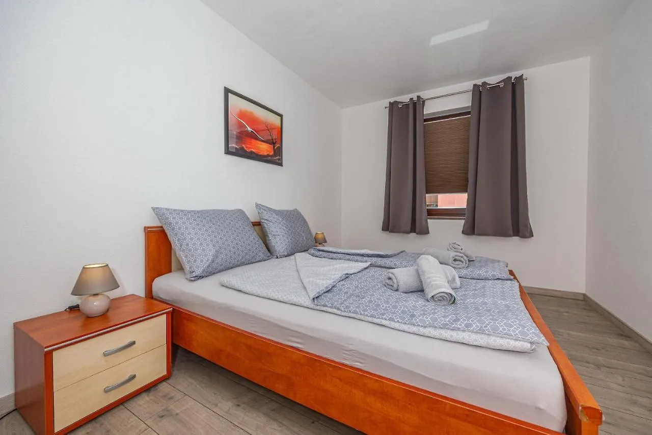 Apartments Lacic 2 Crikvenica 0*,  Croatia