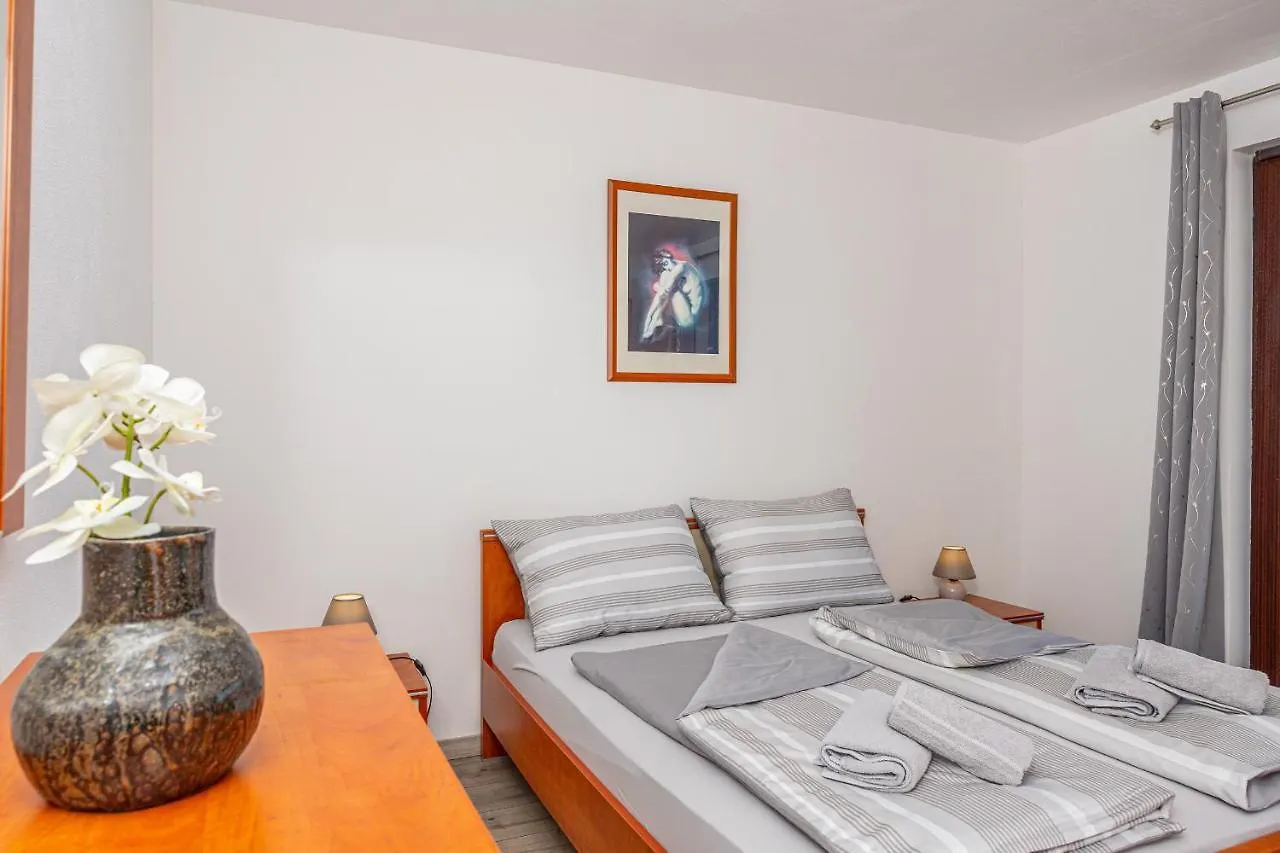 Apartments Lacic 2 Crikvenica 0*,  Croatia